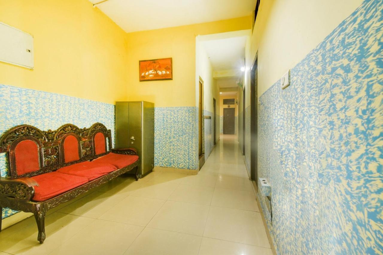 Spot On 74228 Galaxy Comforts Hotel Narasimharaja Puram Exterior photo